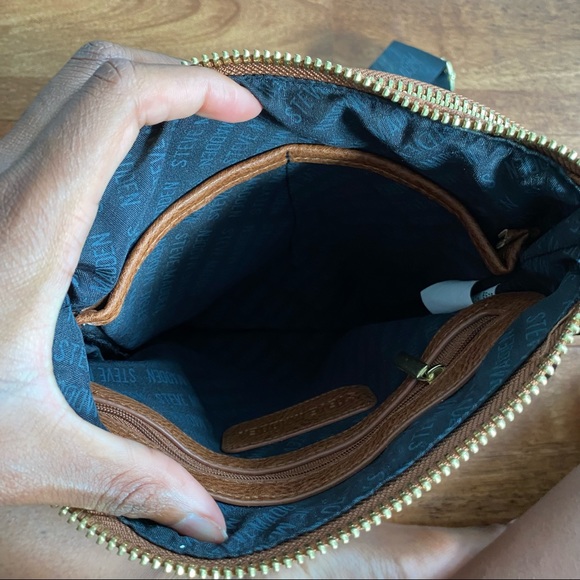 Steve Madden Cognac Logo Crossbody Bag - Picture 10 of 11